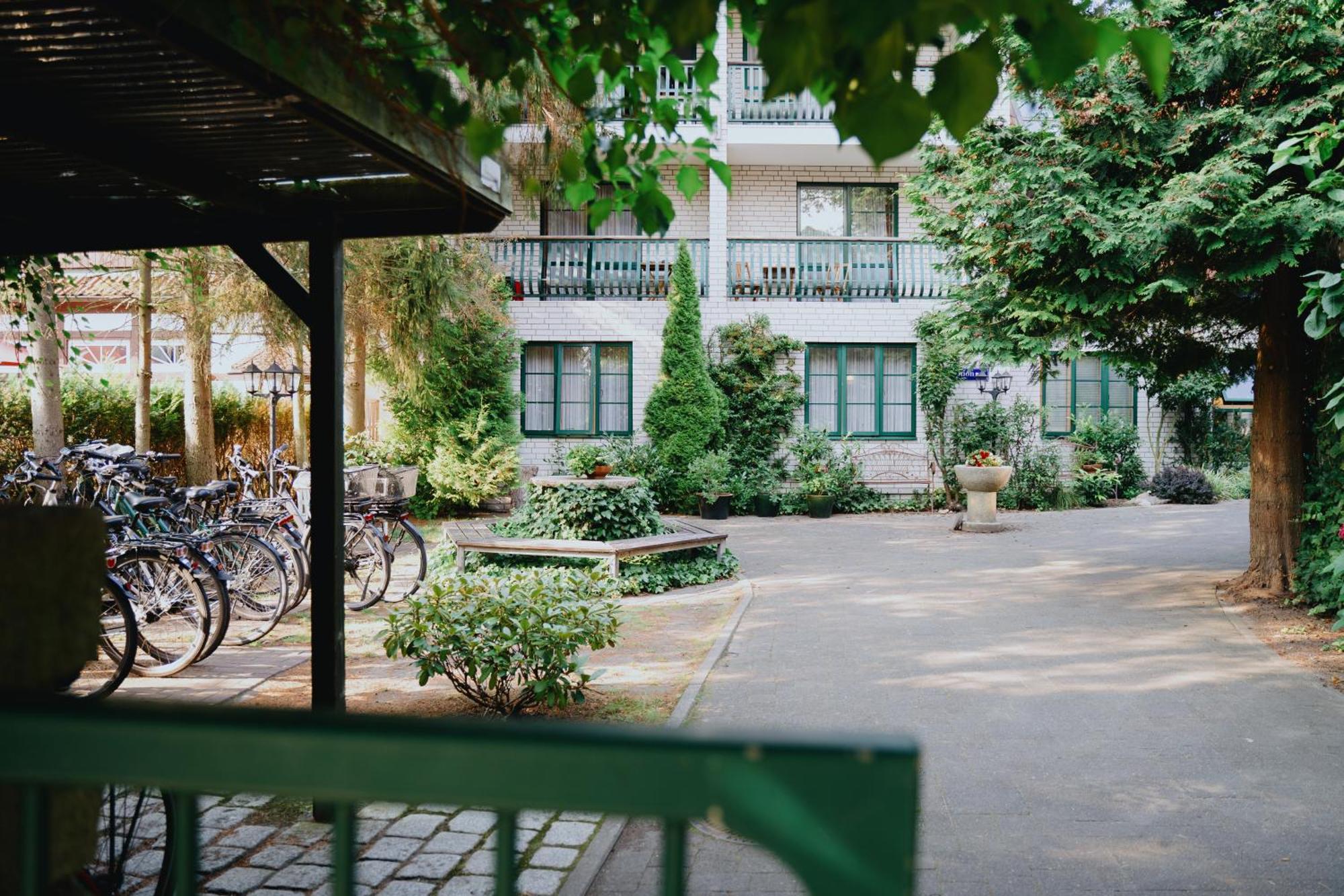 Hotel An Den Bleichen ชตราลซุนด์ ภายนอก รูปภาพ