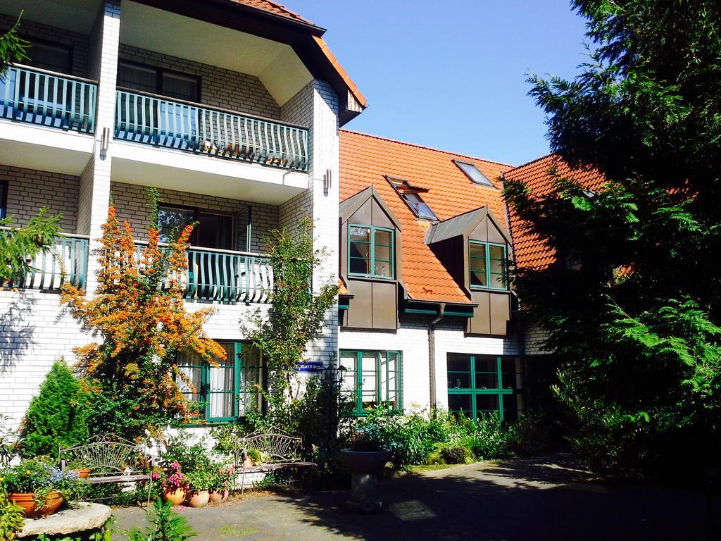 Hotel An Den Bleichen ชตราลซุนด์ ภายนอก รูปภาพ