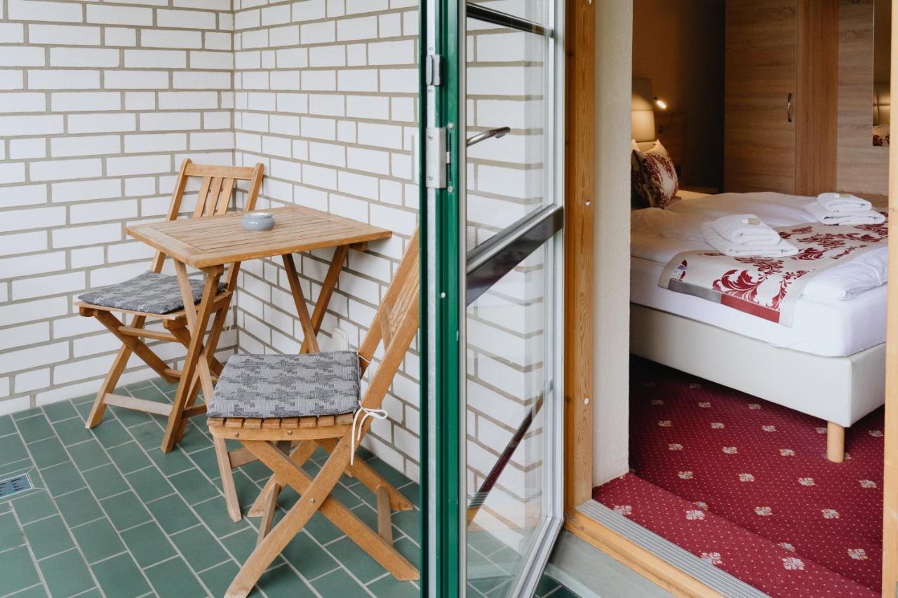 Hotel An Den Bleichen ชตราลซุนด์ ภายนอก รูปภาพ